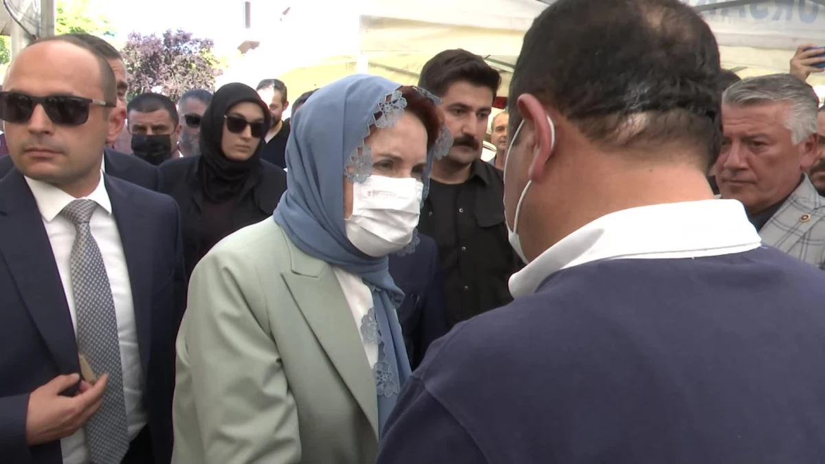 Meral Akşener, Abb Meclisi İyi Parti Grup Başkanvekili Adnan Beker\'in Babası Hacı Çelebi Beker\'in Cenaze Törenine Katıldı