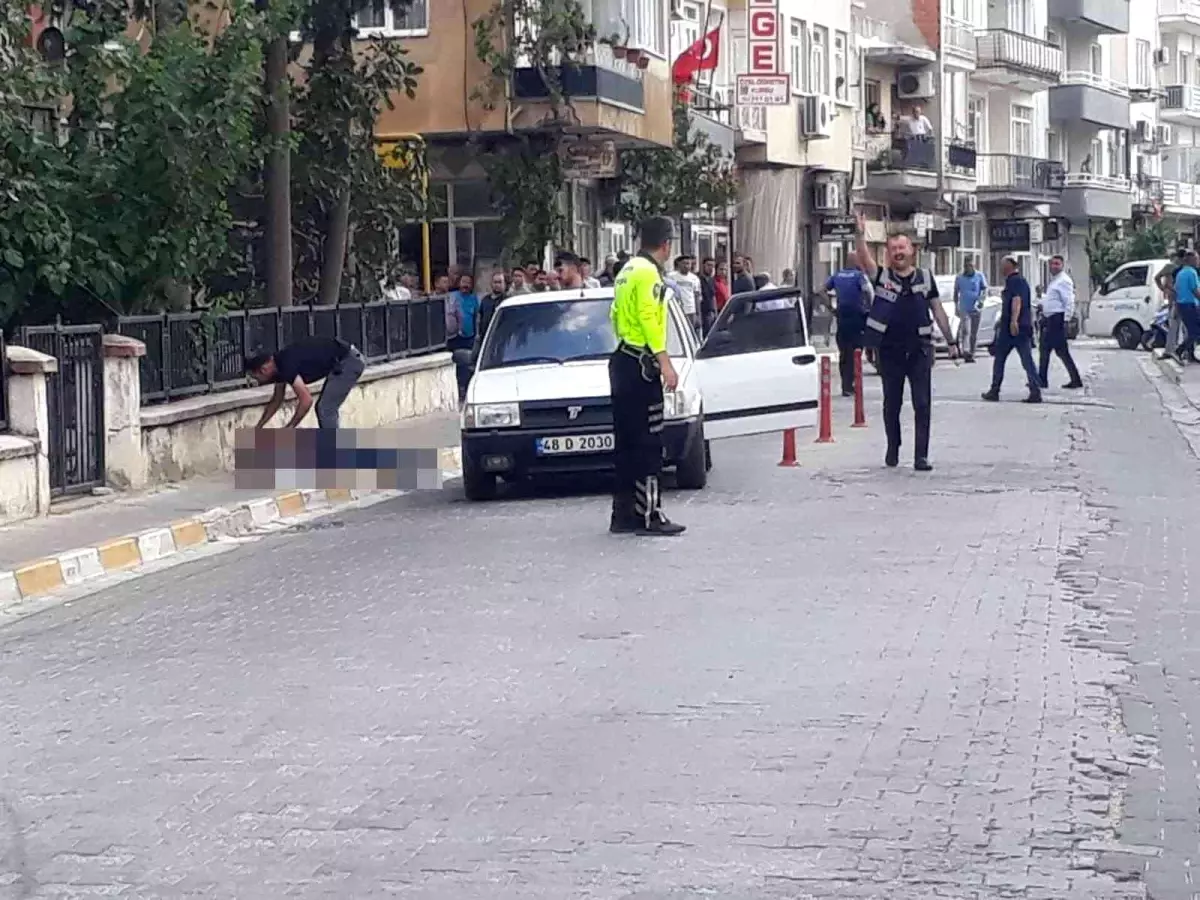 Aydın\'da dehşet olay! Tartıştığı kişiyi öldürüp emniyetin önünde kafasına sıktı