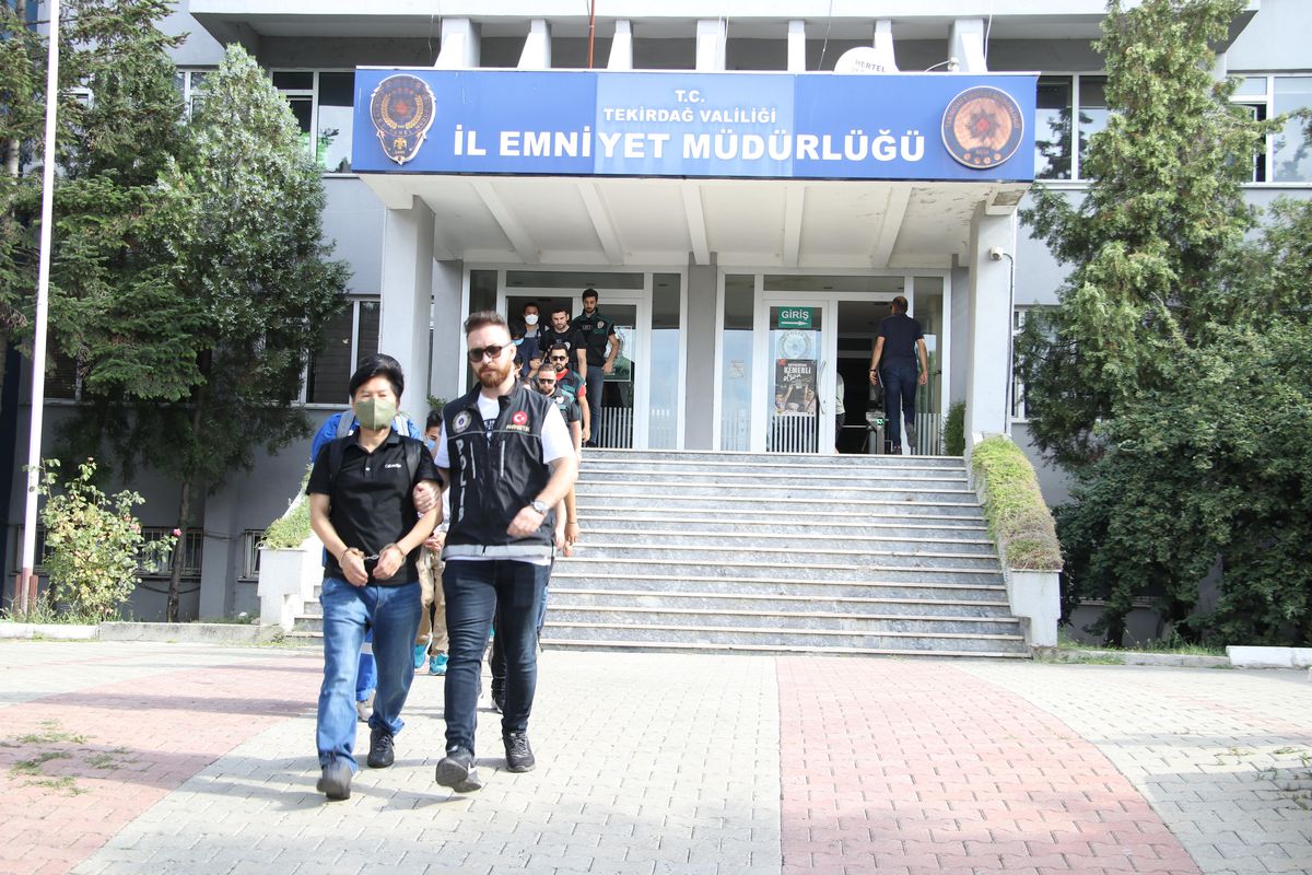 Tekirdağ\'da gemide 242 kilogram kokain ele geçirilmesine ilişkin 13 yabancı uyruklu adliyede