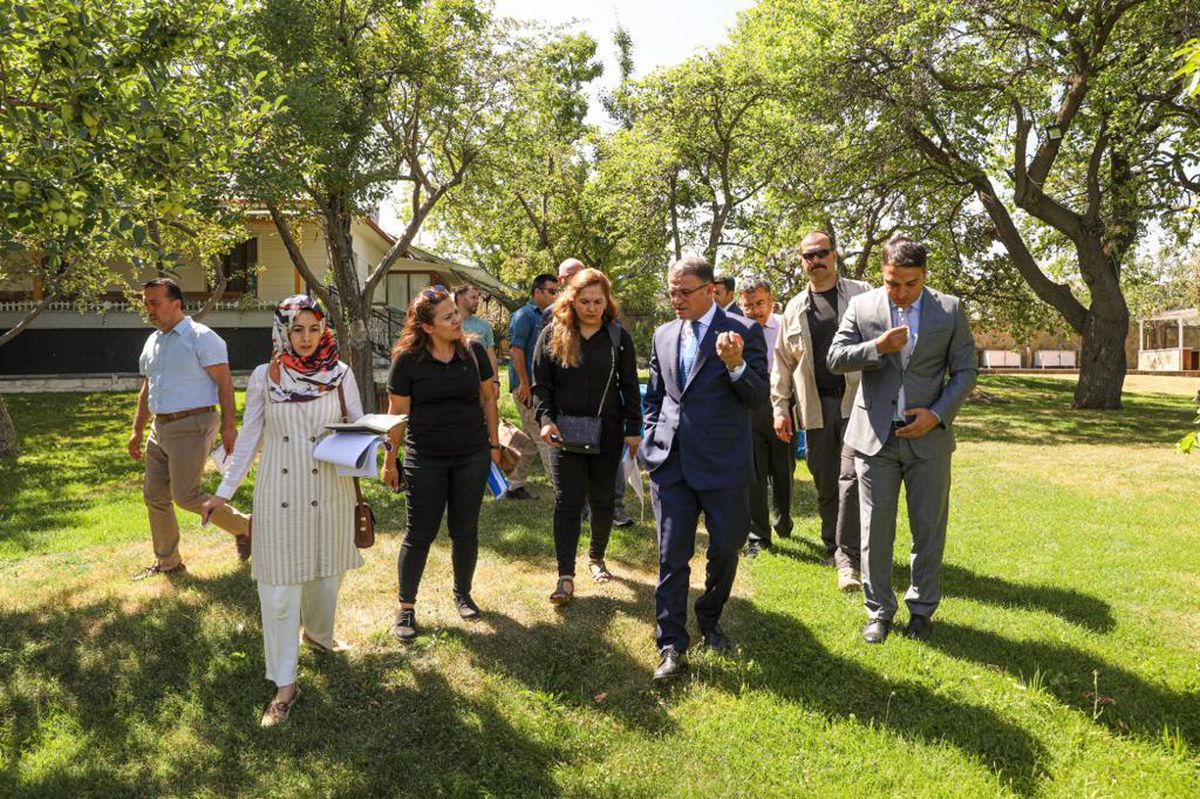Vali Balcı, yazlık konutunu engelliler için yaşam merkezine dönüştürüyor