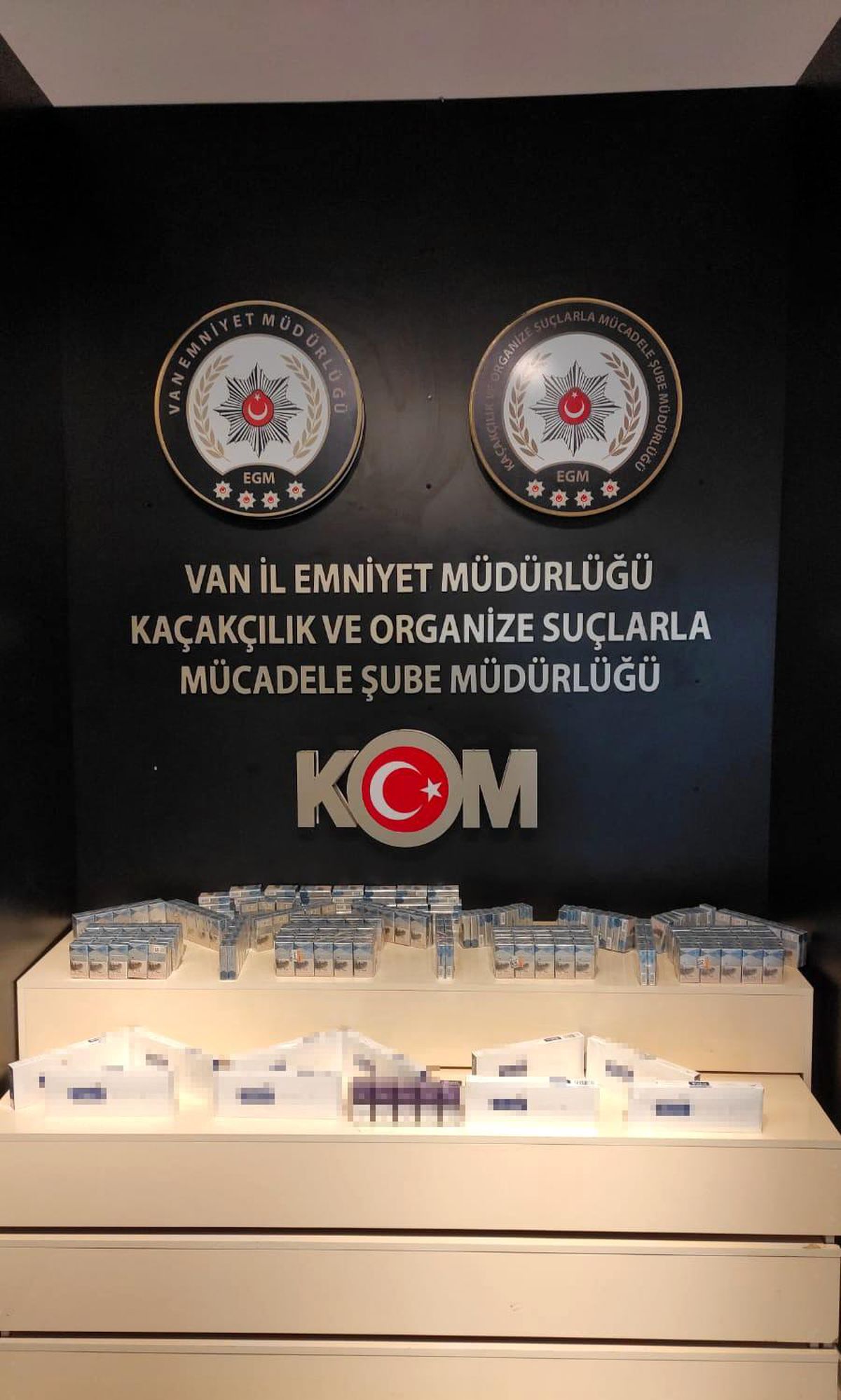 Van\'da sikke ve gümrük kaçağı malzemeler ele geçirildi