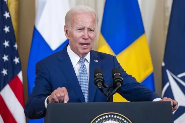 ABD Başkanı Biden, Finlandiya ve İsveç'in NATO'ya katılımına onay veren belgeleri imzaladı