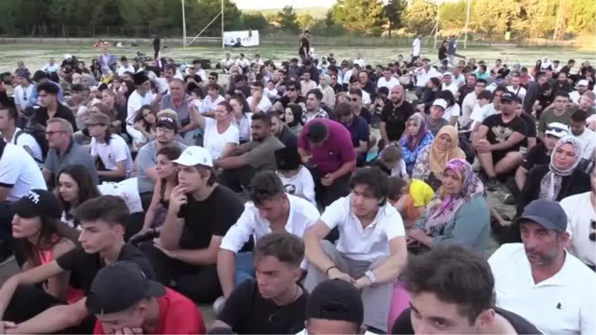 Zafer Partisi Genel Başkanı Özdağ, Çanakkale'de 57. Alay'ı anma yürüyüşüne katıldı