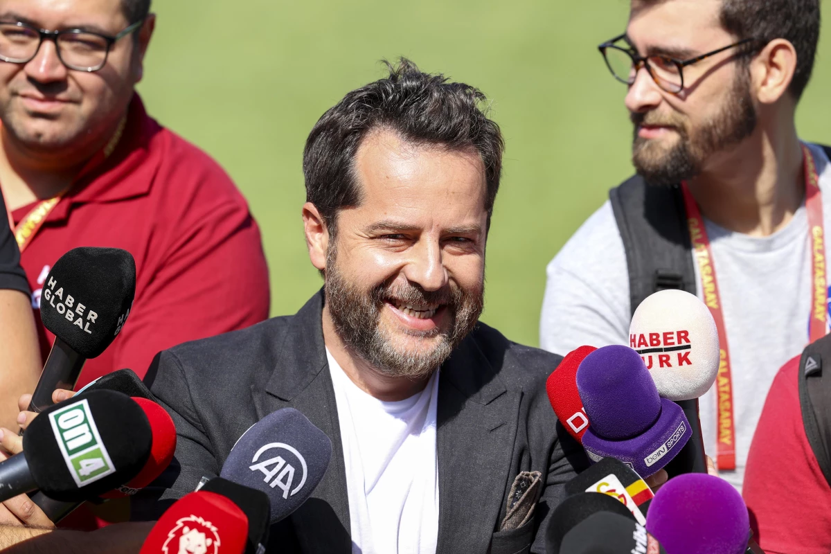 Galatasaray Sportif AŞ Başkan Vekili Erden Timur\'dan transfer açıklaması Açıklaması