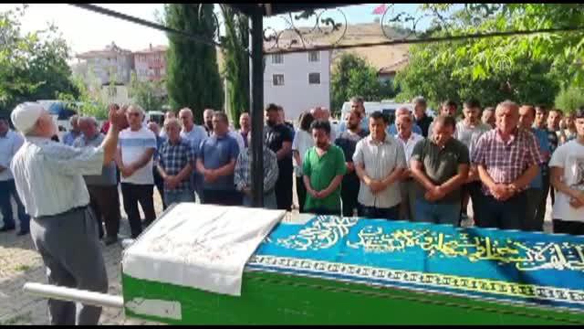 Tokat\'ta hafif ticari aracın çarptığı yaya öldü