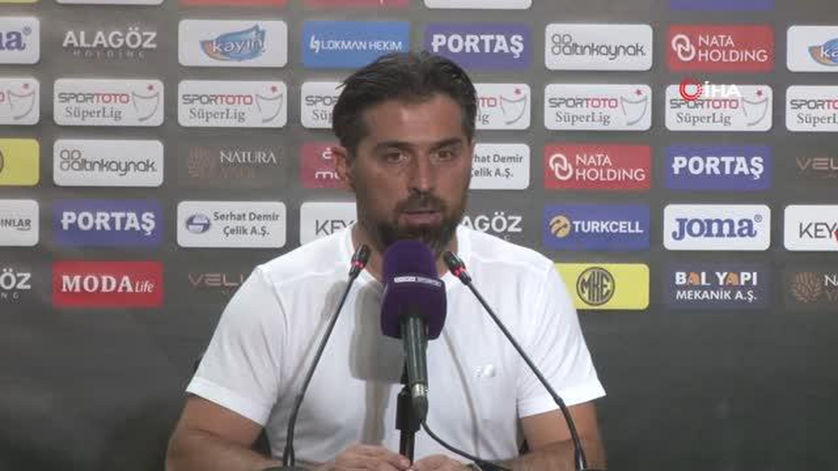İlhan Palut: "İlk yarı sahada son derece kötü bir görüntümüz vardı"