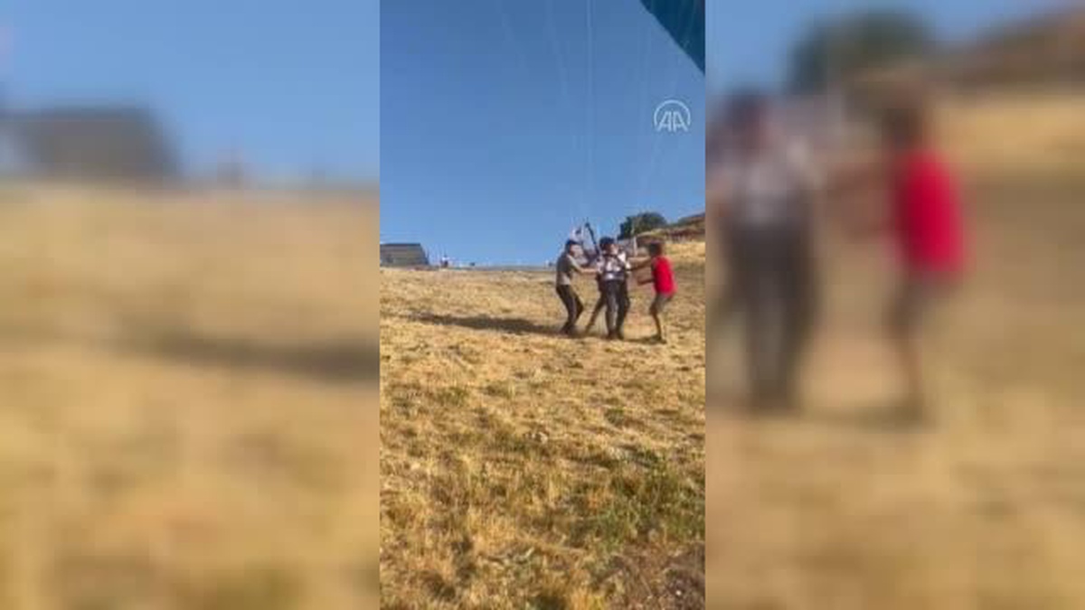 MHP Kayseri İl Başkanı İncetoprak, yamaç paraşütü ile uçtu