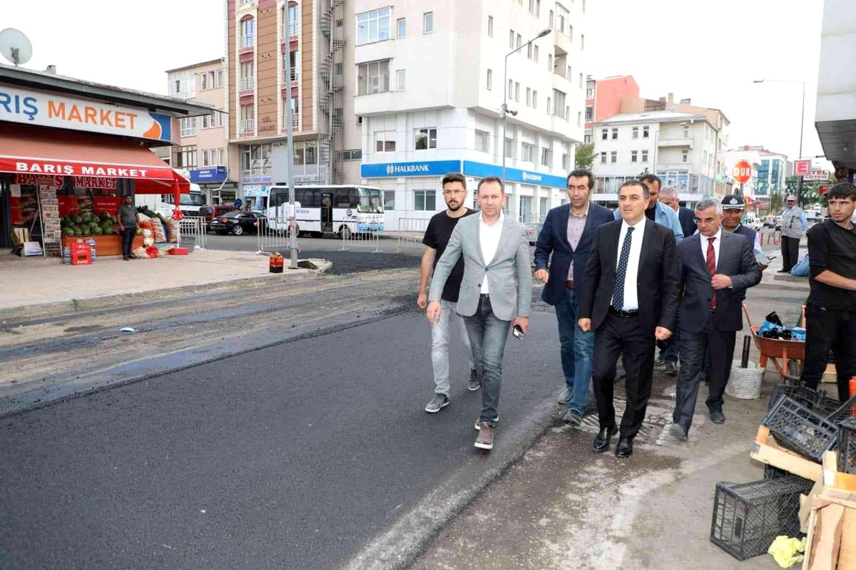 Öksüz, yol çalışmalarını yerinde gördü