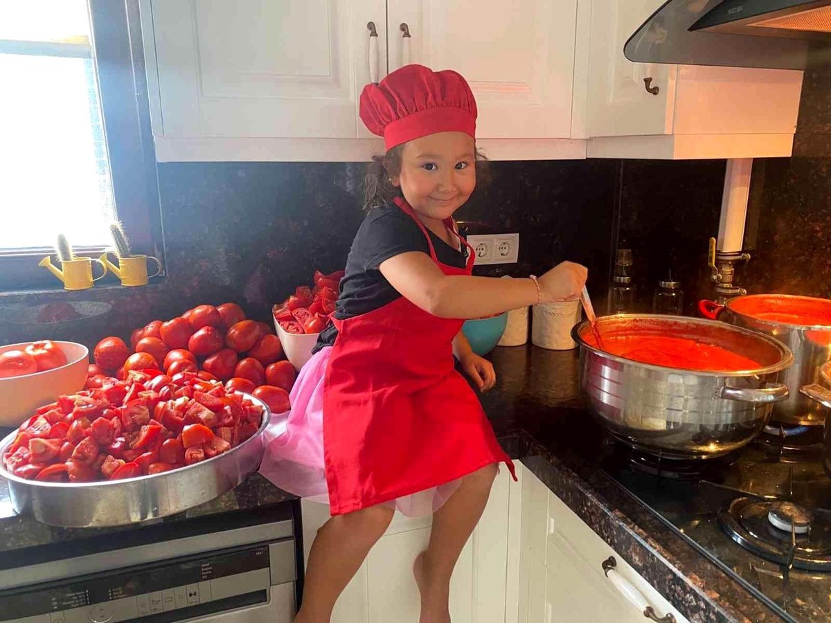 Ordu\'da kadınların \'kışlık menemen\' mesaisi başladı
