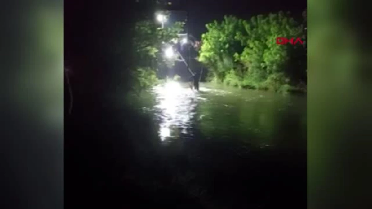 Otomobille uçtuğu sulama kanalında boğuldu