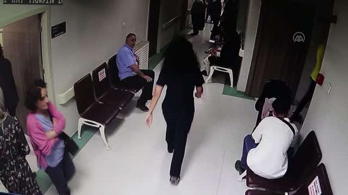 Elazığ\'da özel hastanede doktoru silahla tehdit eden kişi tutuklandı