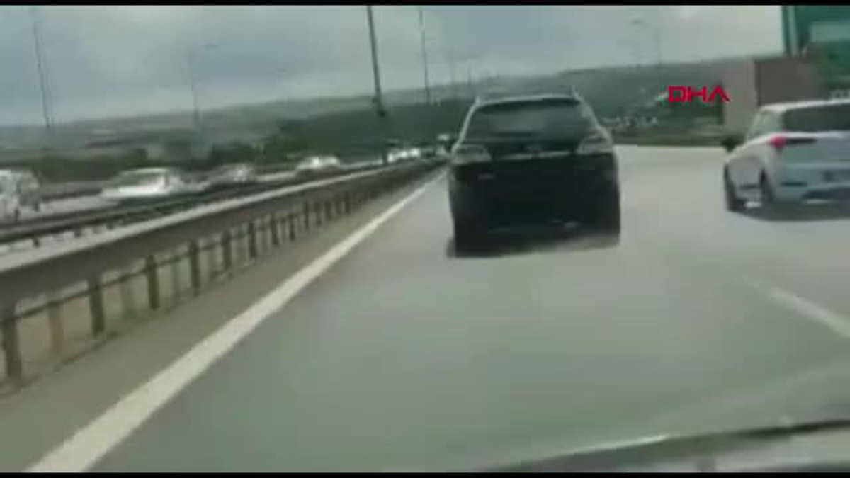 ÜCRETLİ OTOYOLDA KATLANIR PLAKA KURNAZLIĞI
