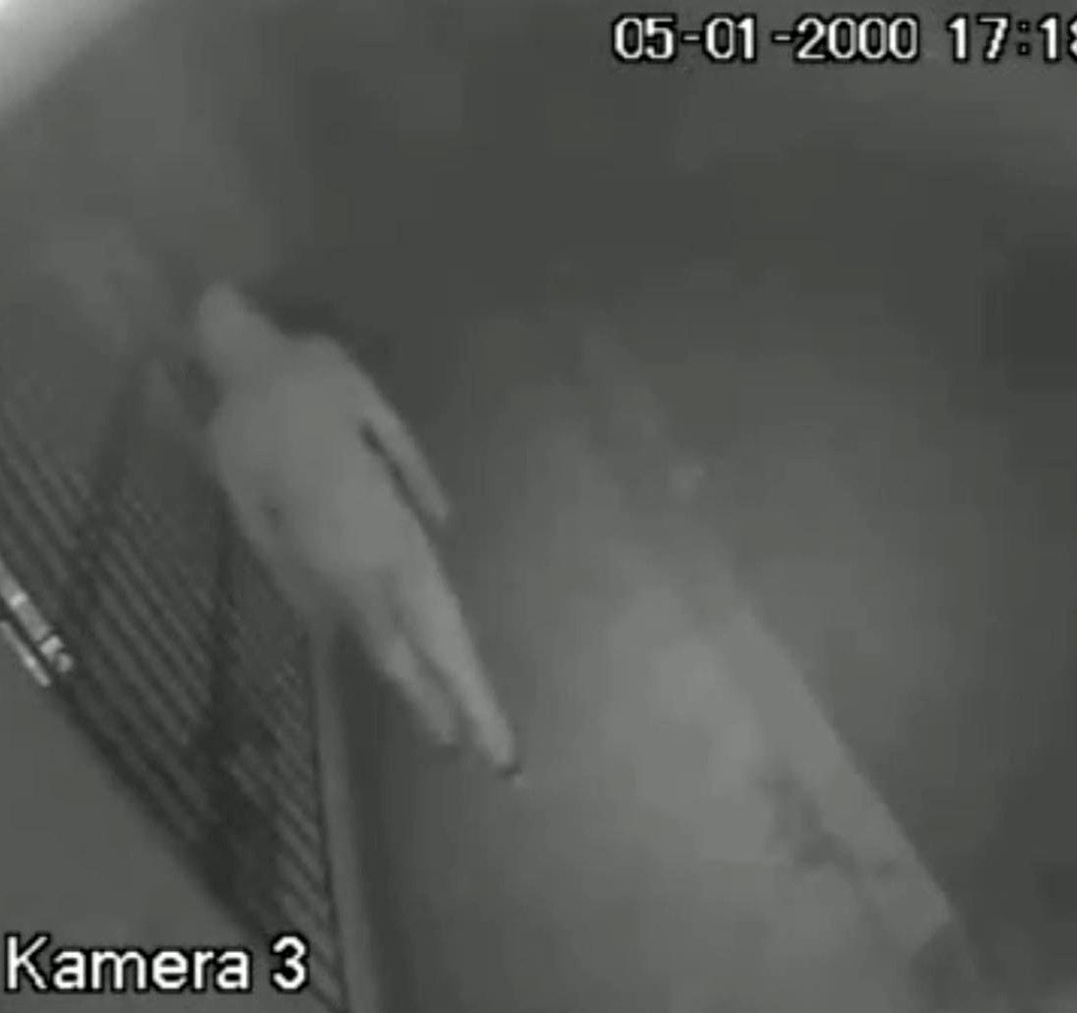 72 suç kaydı bulunan hırsızın yakalanma anı kamerada