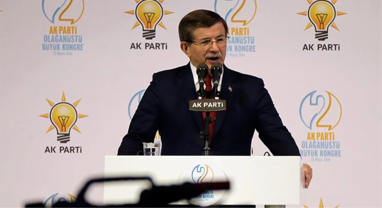 Ahmet Davutoğlu\'ndan yıllar sonra gelen itiraf: Keşke AK Parti\'ye veda ederken o konuşmayı yapmasaydım
