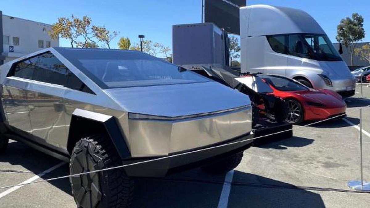 Elon Musk noktayı koydu: Cybertruck ve Semi Truck\'ın çıkış tarihi belli oldu!