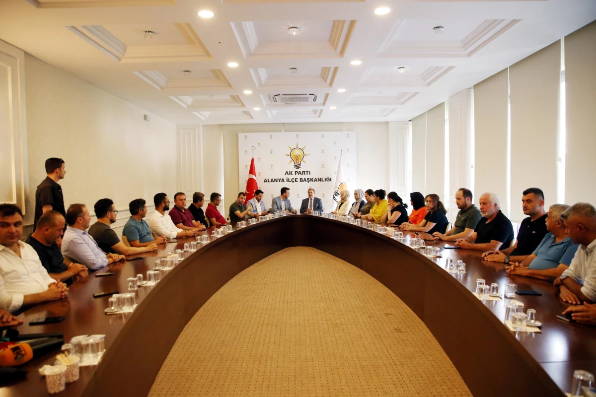 Eski Orman ve Su İşleri Bakanı Eroğlu, Antalya\'da ziyaretlerini sürdürdü Açıklaması