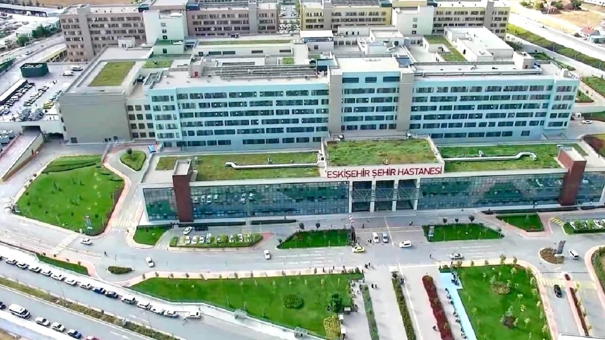 AK Parti İl Başkanı Çalışkan: "Eskişehir Şehir Hastanesi 4 yılda 7 milyon hastaya hizmet verdi"
