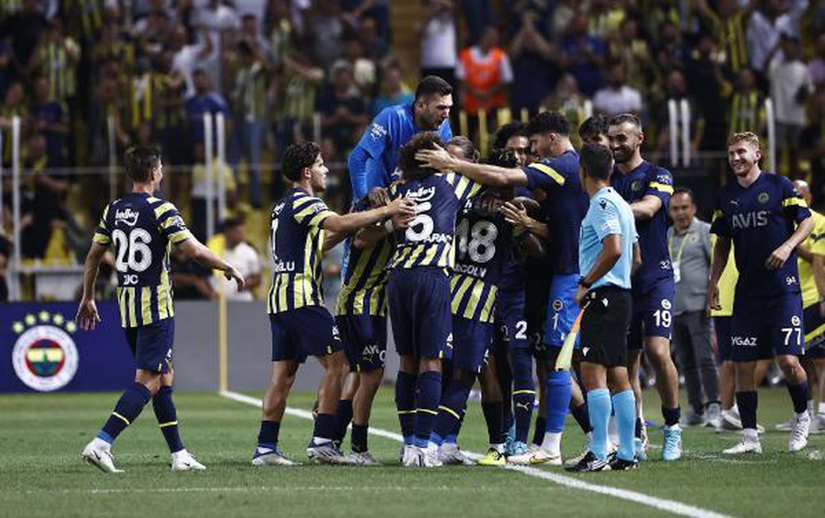 Fenerbahçe tur için Slovacko karşısında