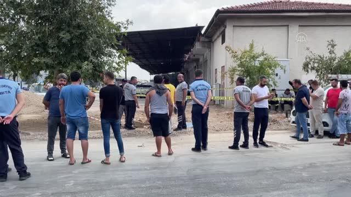 Antalya\'da hırsızlık için yer altı elektrik şebeke hattına giren kişinin cesedi bulundu