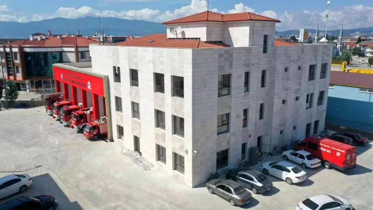 İtfaiye binası yeni yerine taşındı