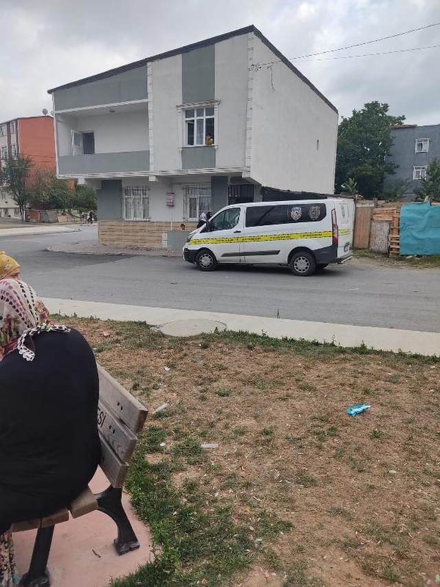Temizlediği esnada ateş alan silahla eşinin ölümüne neden oldu Temizlediği esnada ateş alan silahla eşinin ölümüne neden oldu