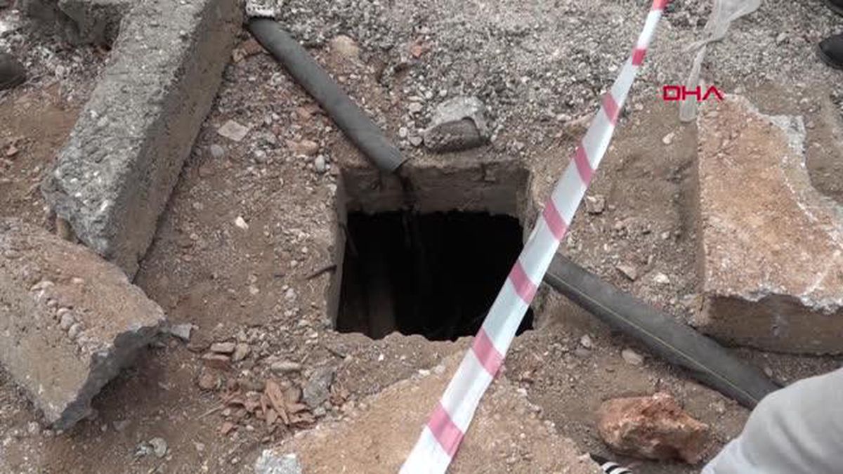 KANALDA KABLO ÇALARKEN ELEKTRİK AKIMINA KAPILIP ÖLDÜ