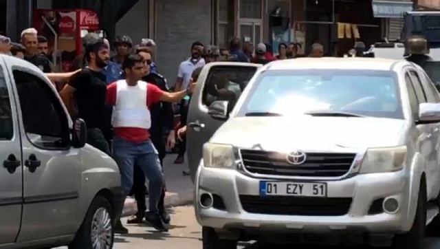 Kayınbiraderlerini yaralayıp, yengelerden birini rehin aldı: Bir süredir ilişki yaşıyorduk Kayınbiraderlerini yaralayıp, yengelerden birini rehin aldı: Bir süredir ilişki yaşıyorduk