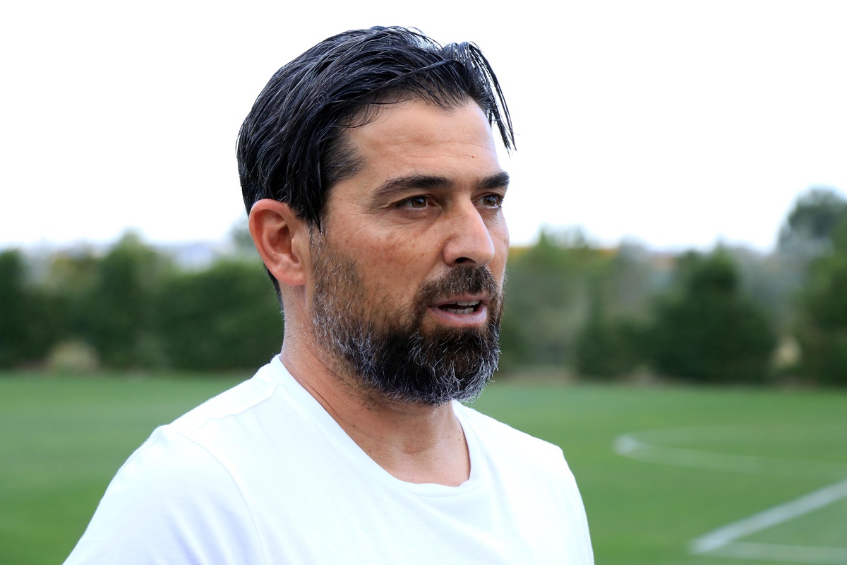 İlhan Palut: "Konferans Ligi\'nde gruplara katılmak istiyoruz"