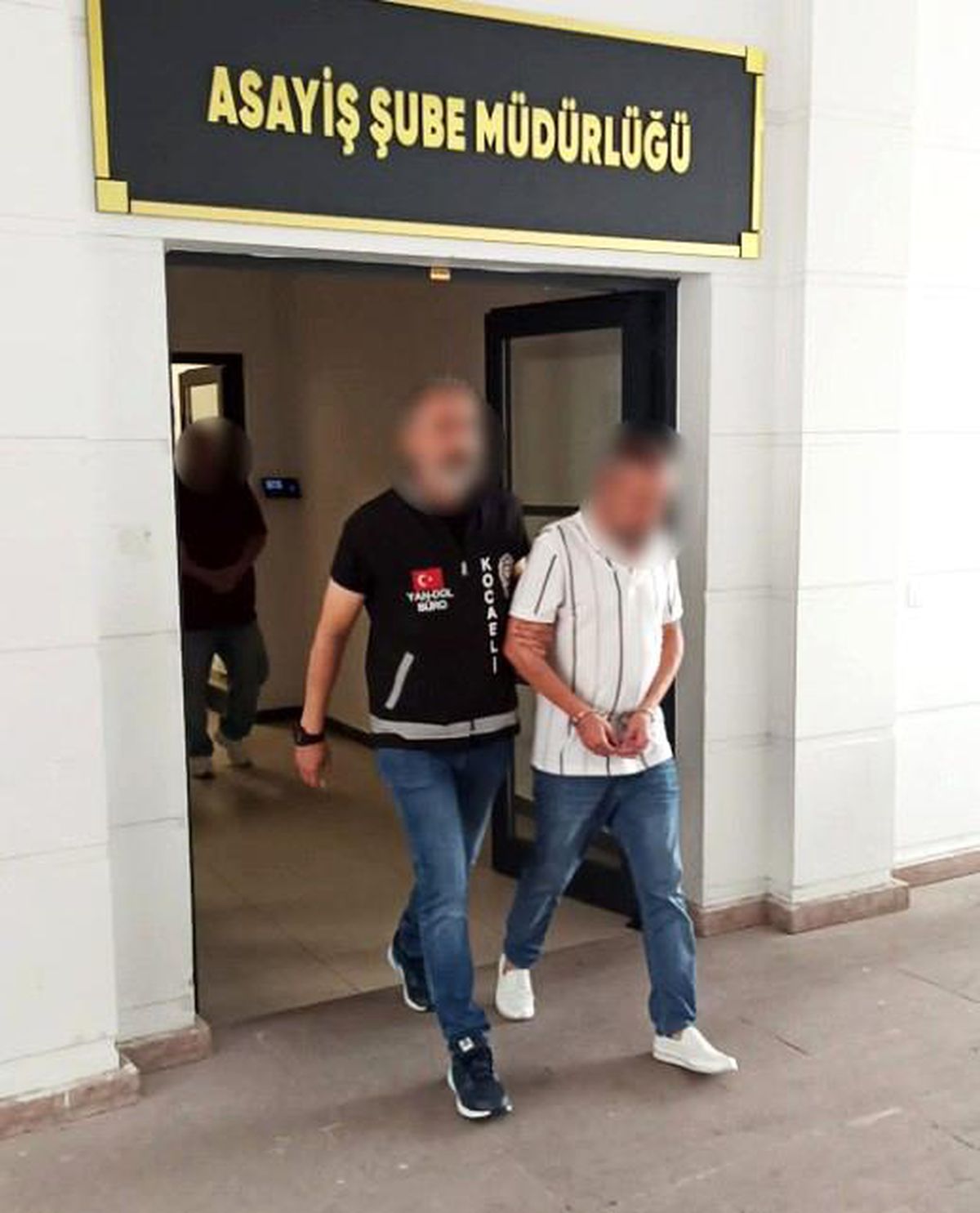 Milyonluk inşaat malzemesi çalıp farklı illerde ucuza sattılar