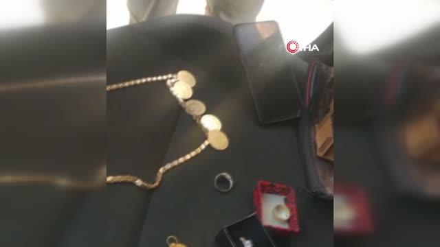 Altın ve başlık parası ile kayıplara karışan sahte gelini yakayı ele verdi Altın ve başlık parası ile kayıplara karışan sahte gelini yakayı ele verdi