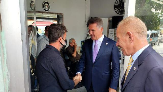 Cezaevi önünde konuşan Mustafa Sarıgül: Başka bir partiye geçen vekil, milletvekilliğinden de istifa etmeli Cezaevi önünde konuşan Mustafa Sarıgül: Başka bir partiye geçen vekil, milletvekilliğinden de istifa etmeli