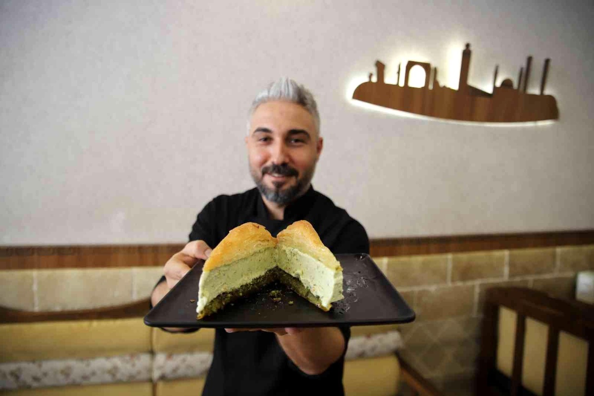 Sıcak yaz günlerinin serinleten lezzeti \'baklavalı dondurma\'
