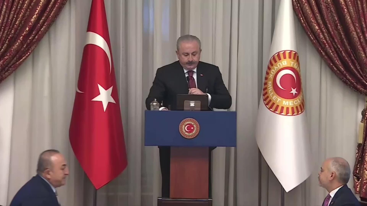 TBMM Başkanı Şentop, Büyükelçilere Seslendi: "Dünya 5\'ten Büyüktür\' İfadesiyle Formülünü Bulan Yeni Diplomasi Anlayışı, Yegane ve Zaruri Barış...