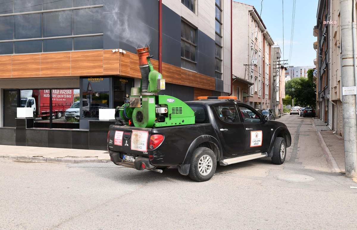 Tepebaşı Belediyesi İlaçlama Çalışmalarına Devam Ediyor