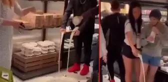 Öfkeli veganlar, 'hayvan sömürüsüne son' sloganlarıyla market basıp, reyondaki bütün sütleri yere döktü