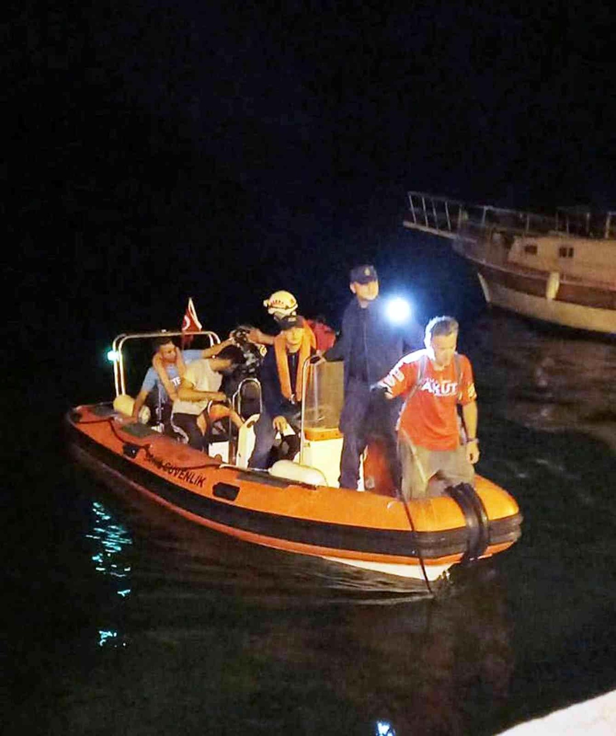 AKUT Marmaris\'ten kurtarma operasyonu