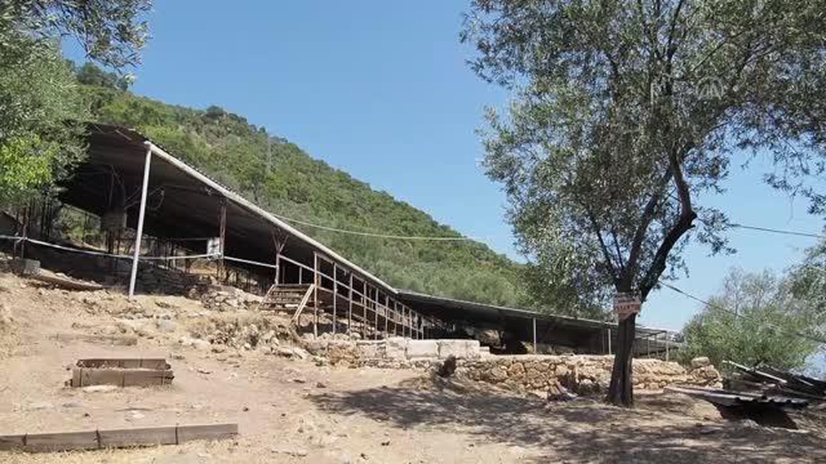 Antandros Antik Kenti\'ndeki Roma villası ve nekropolis gün ışığına çıkarılıyor