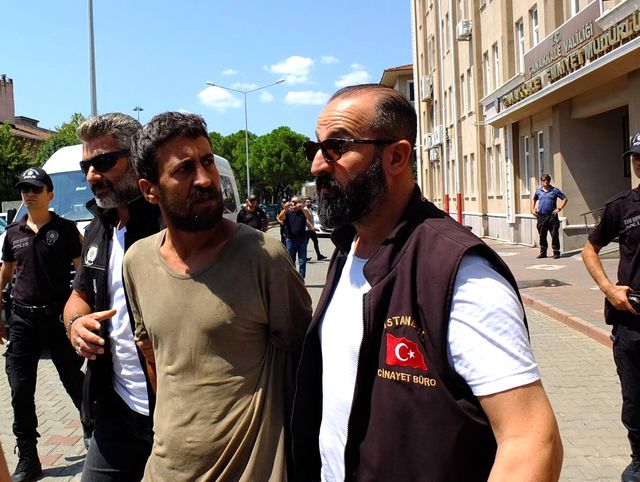 Eşini öldürüp sosyal medyada 'Gururlu hissediyor' paylaşımı yapan katil yakalandı: Haber yapmayın beni Eşini öldürüp sosyal medyada 'Gururlu hissediyor' paylaşımı yapan katil yakalandı: Haber yapmayın beni