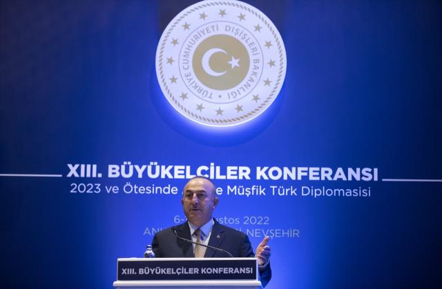 Çavuşoğlu'ndan Cumhurbaşkanı Erdoğan'ın Esad'la görüşüp görüşmeyeceği sorusuna yanıt: Şu anda böyle bir temas yok Çavuşoğlu'ndan Cumhurbaşkanı Erdoğan'ın Esad'la görüşüp görüşmeyeceği sorusuna yanıt: Şu anda böyle bir temas yok