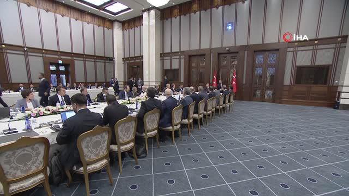 Cumhurbaşkanı Yardımcısı Oktay: "e-Devlet Kapısı kullanıcı sayısı 60 milyonu geçti"