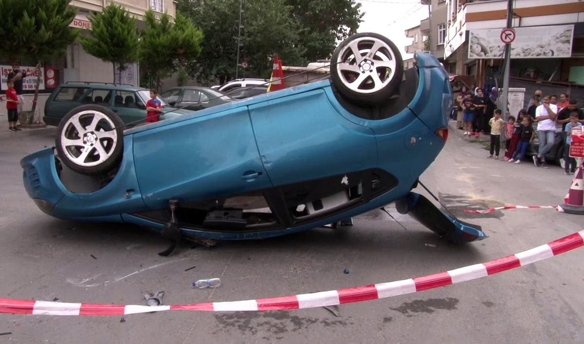 Evlilik teklifi yapmaya giderken kaza yaptı