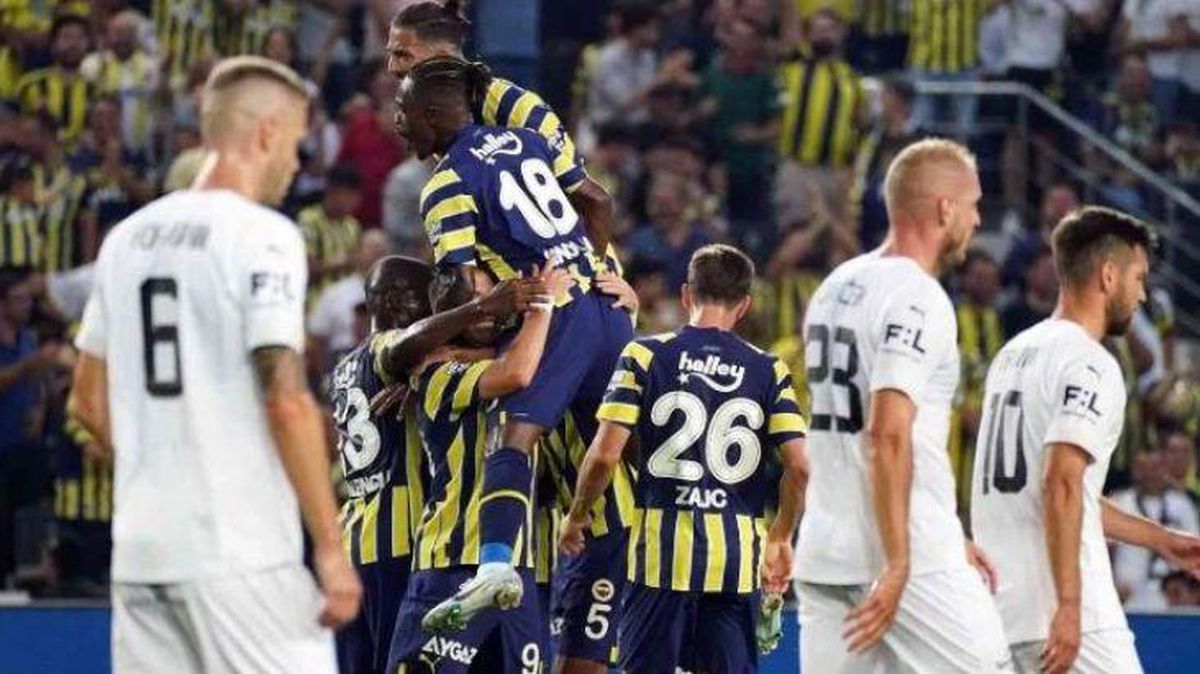 Kanarya, Çekya\'da tur peşinde! İşte Slovacko-Fenerbahçe maçının muhtemel 11\'leri