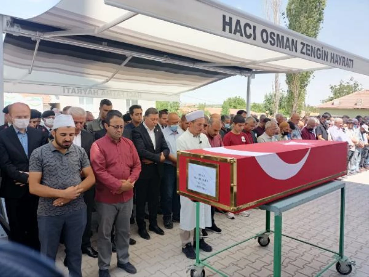 Kanserden ölen asker memleketi Kırşehir\'de toprağa verildi
