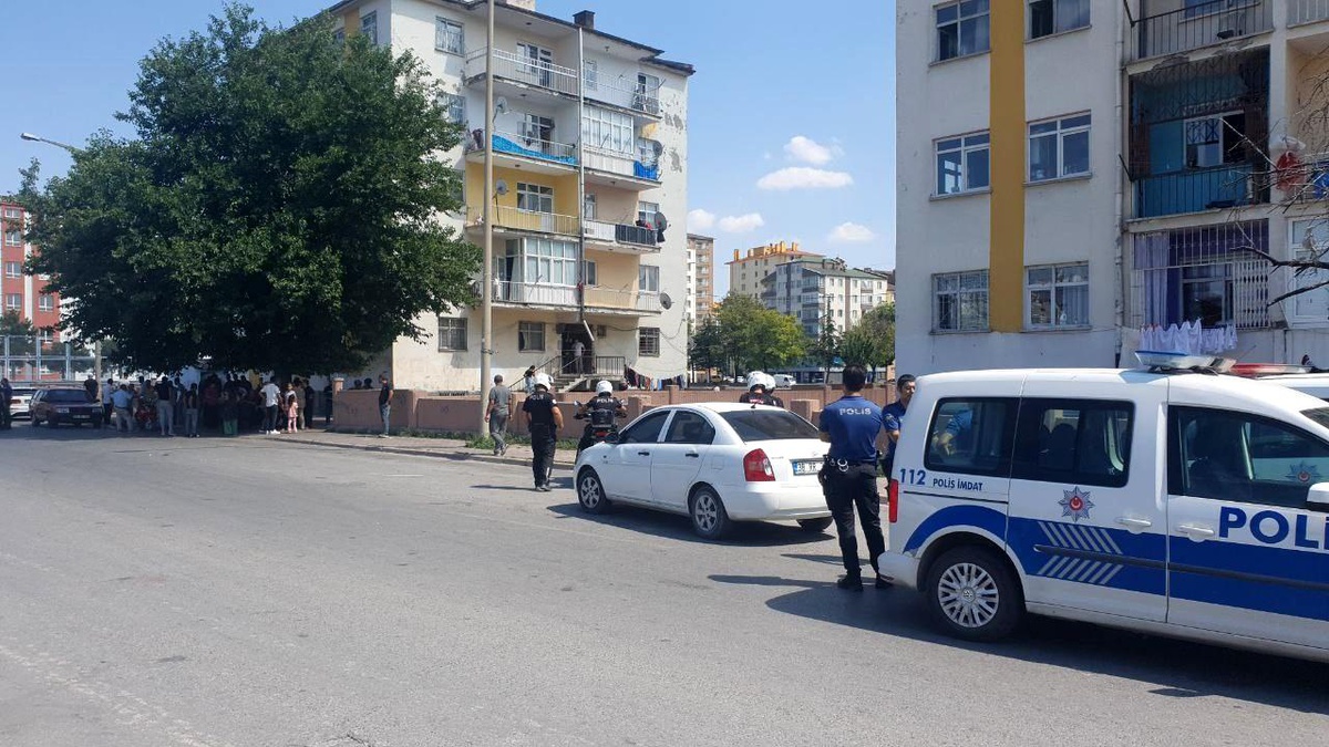 Kayseri\'de pompalı tüfekle vurulan şahıs ağır yaralandı