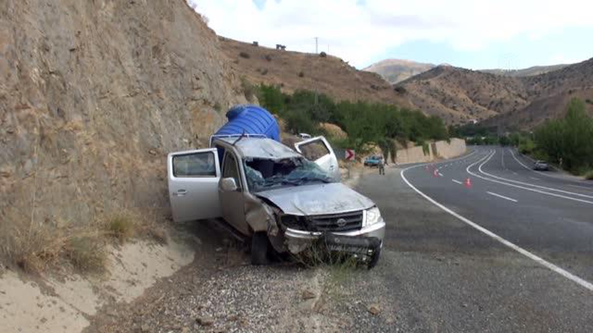 Elazığ\'daki trafik kazasında 2 kişi yaralandı