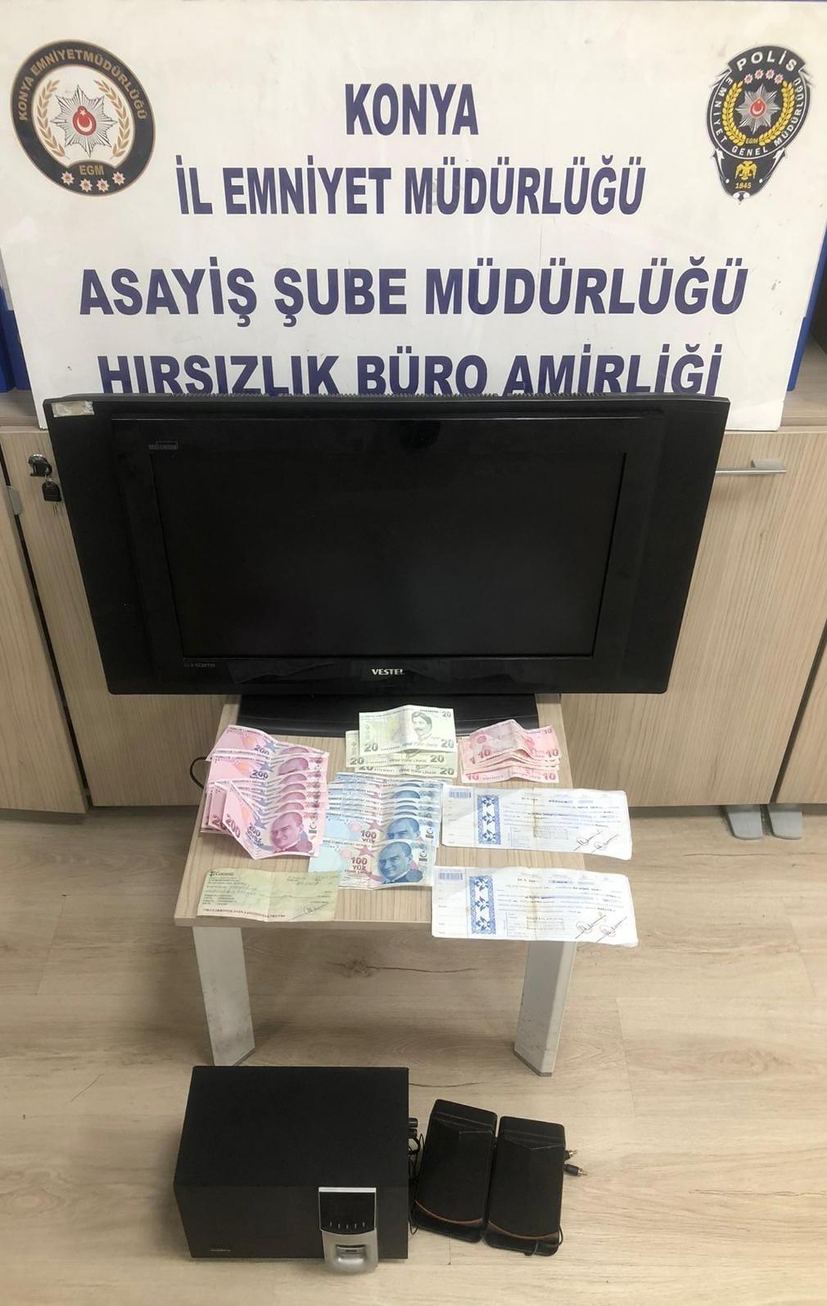 Konya\'da iş yerinden hırsızlıkla ilgili yakalanan şüpheli tutuklandı