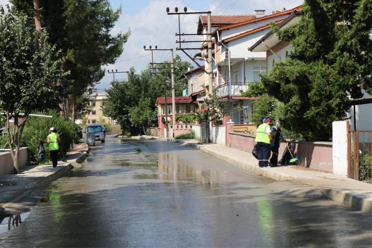 Safranbolu Belediyesi Kent Genelinde Temizlik Çalışmalarına Devam Ediyor