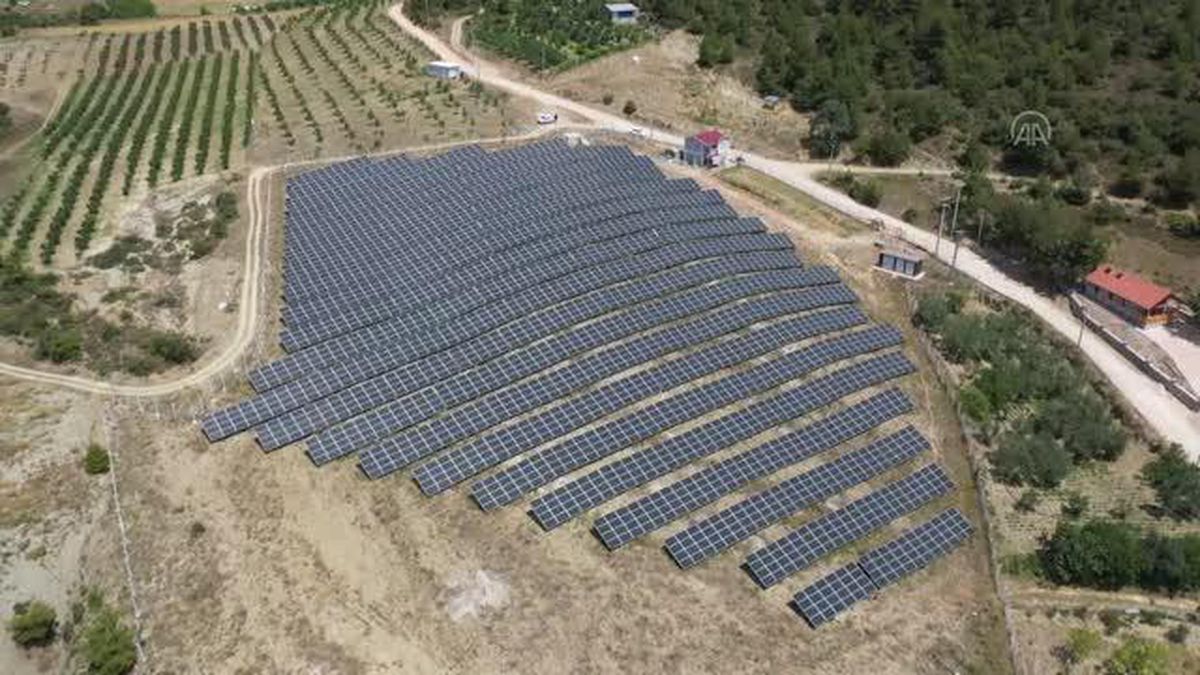 Solar power plant in Türkiye\'s Bursa