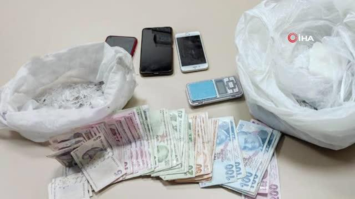 Zeytinburnu\'nda uyuşturucu operasyonu: 2 tutuklama
