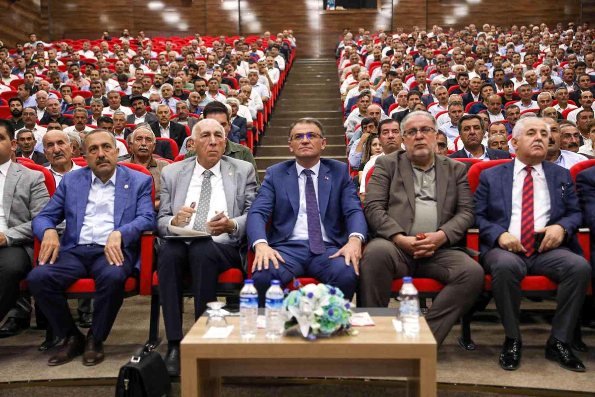 Vali Balcı: "Hedefimiz 10 bin aileye 100\'er koyunla 1 milyon koyun vermek"